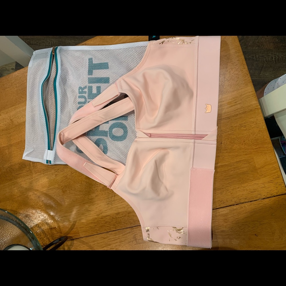 Shefit 1 Luke’s pink